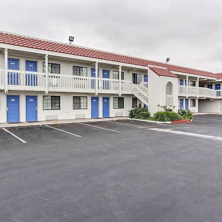 Motel 6-Salinas, Ca - North Monterey Area Εξωτερικό φωτογραφία