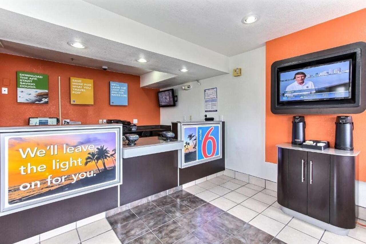 Motel 6-Salinas, Ca - North Monterey Area Εξωτερικό φωτογραφία