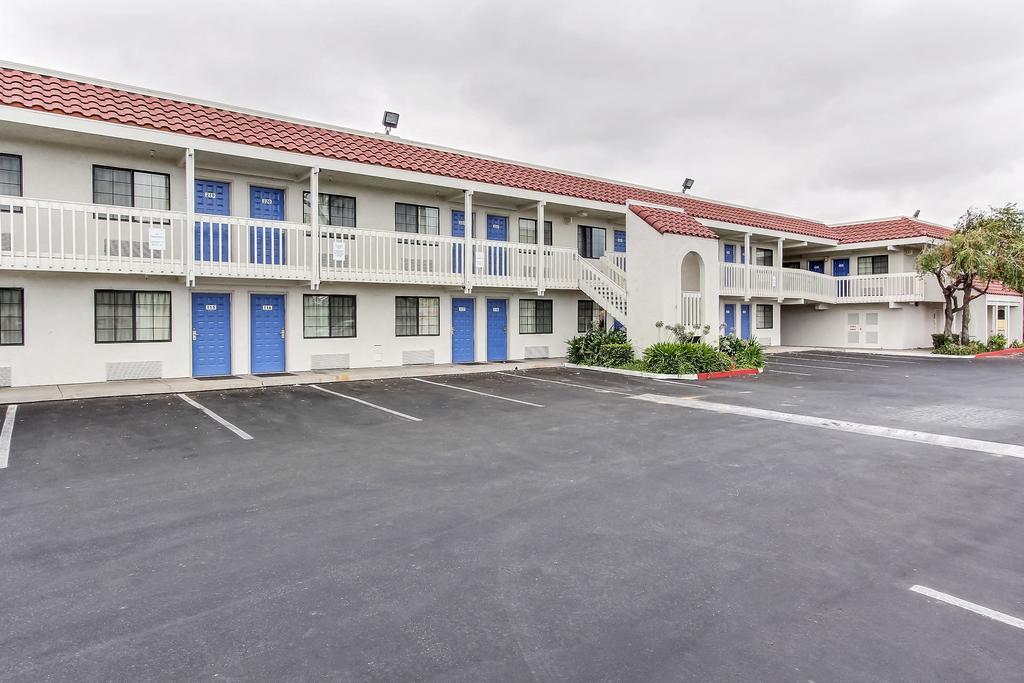 Motel 6-Salinas, Ca - North Monterey Area Εξωτερικό φωτογραφία