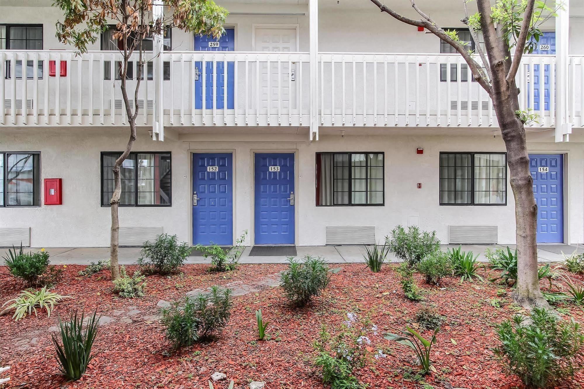 Motel 6-Salinas, Ca - North Monterey Area Εξωτερικό φωτογραφία