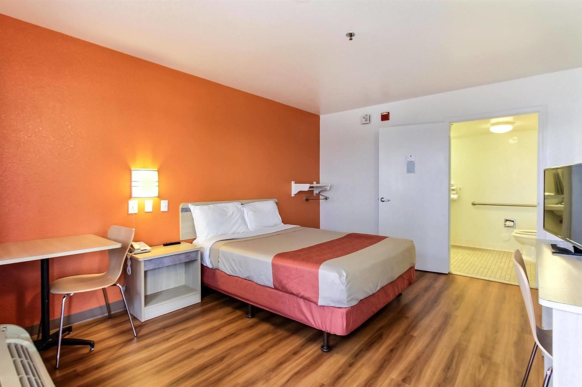 Motel 6-Salinas, Ca - North Monterey Area Εξωτερικό φωτογραφία