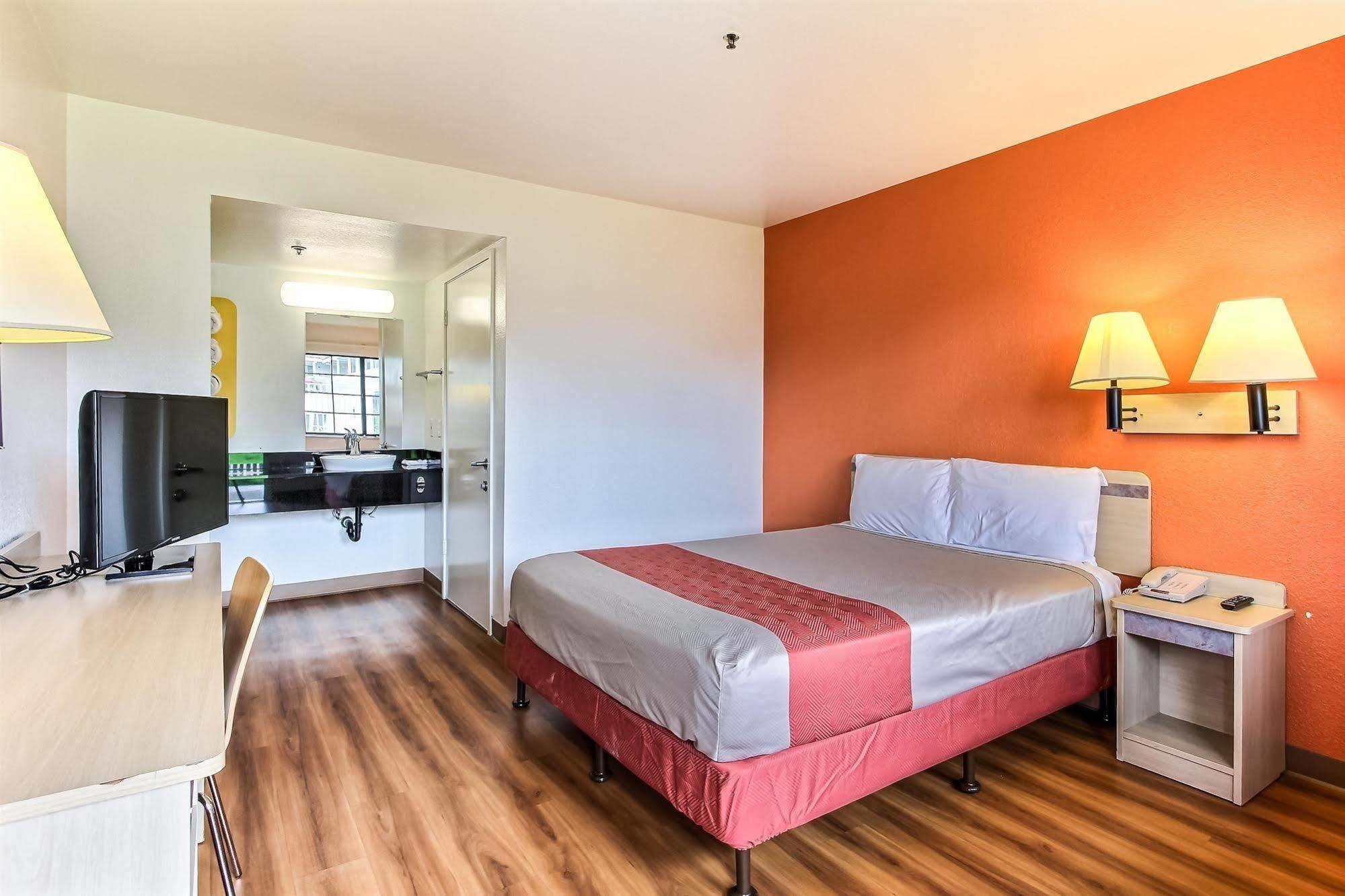 Motel 6-Salinas, Ca - North Monterey Area Εξωτερικό φωτογραφία