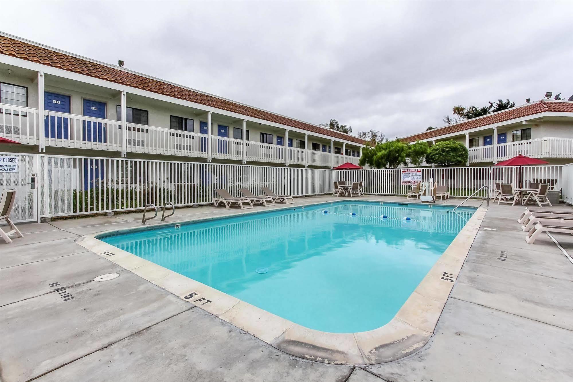 Motel 6-Salinas, Ca - North Monterey Area Εξωτερικό φωτογραφία